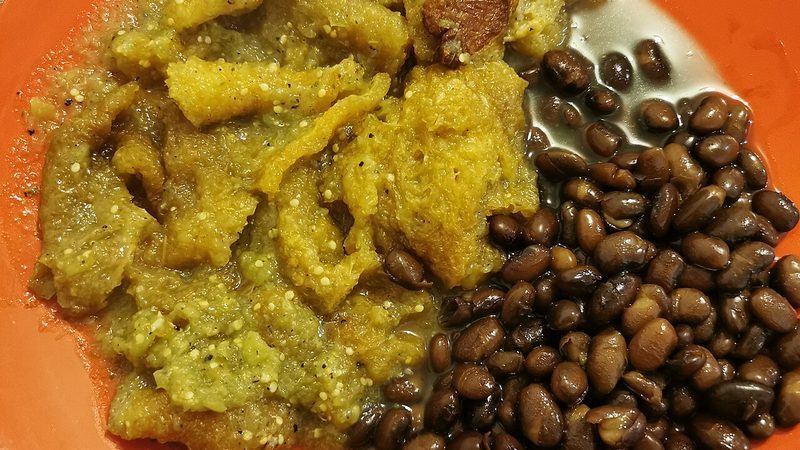 Profeco: sopa, arroz y chicharrón en salsa verde para cuatro cuestan MX$81 en casa y MX$400 en la fonda — falta la otra mitad de la cuenta